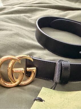 Gucci Black Leather Belt with Gold Double G Buckle